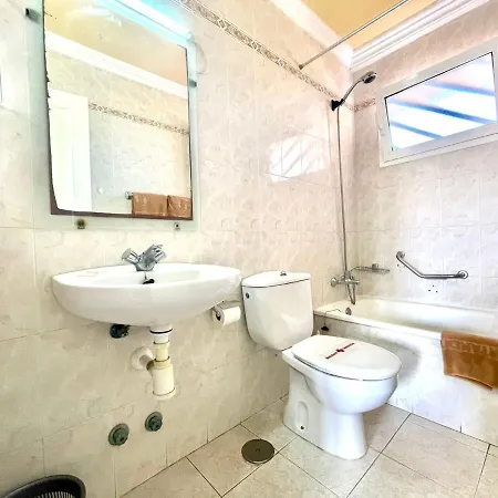 아파트 Apartamento Junto Al Mar, Con Balcon, En Playa Jardin Puerto De La Cruz