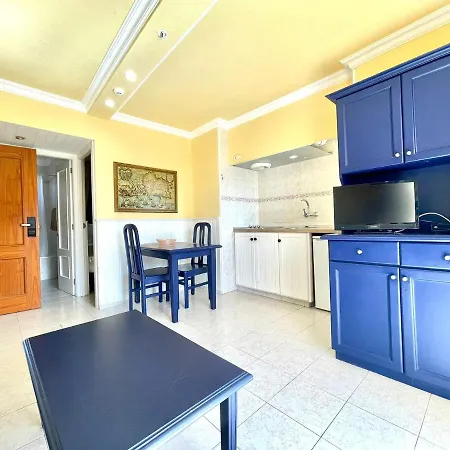 Apartamento Junto Al Mar, Con Balcon, En Playa Jardin Puerto De La Cruz *