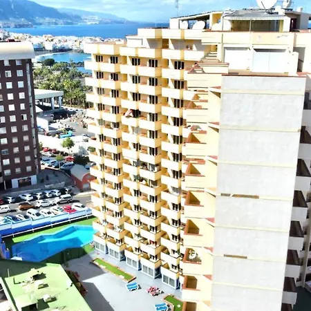 Apartamento Junto Al Mar, Con Balcon, En Playa Jardin Puerto De La Cruz